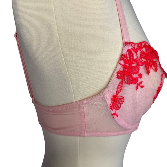 Victorias Secret 34C Push-Up Bra Without Padding Red Lace Embroidery & Jewel Det - Picture 9 of 9
